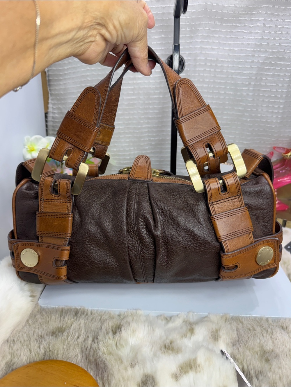 (X2)Vintage Michael Michael Kors Y2K dark brown and tan leather handbags. - Picture 11 of 15